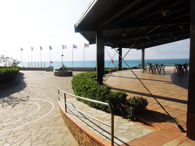 Villaggio Hotel Club Calanovellamare Piraino Bagian luar foto