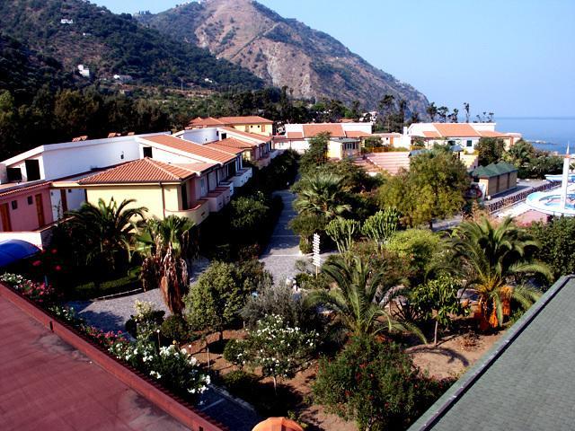 Villaggio Hotel Club Calanovellamare Piraino Bagian luar foto