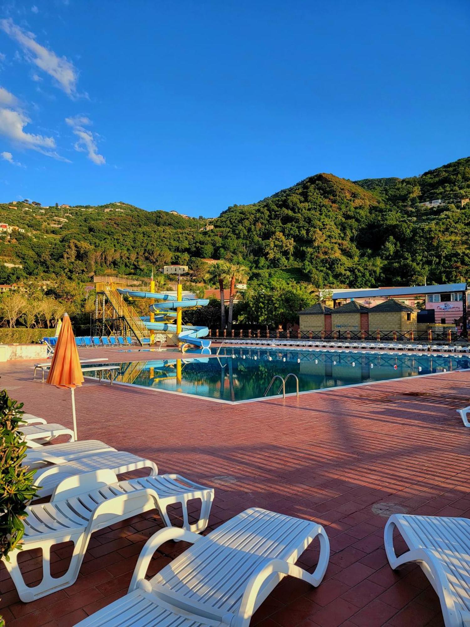 Villaggio Hotel Club Calanovellamare Piraino Bagian luar foto