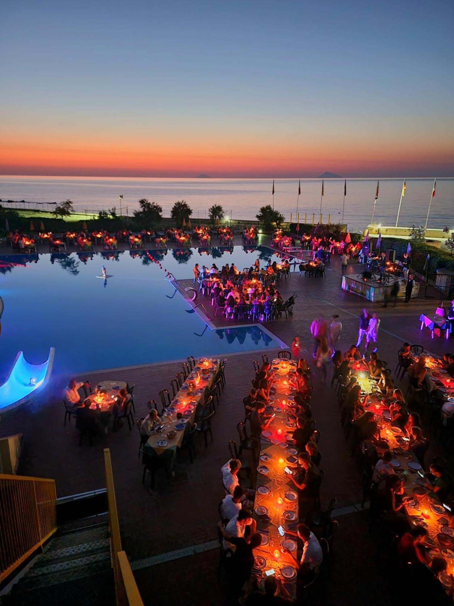 Villaggio Hotel Club Calanovellamare Piraino Bagian luar foto